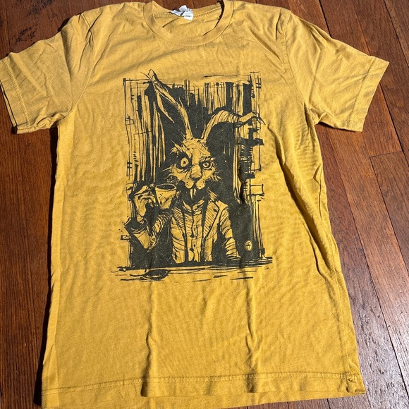 Alice in the Wonderlands Disturbed White Rabbit T-shirt - Picture 1 of 2